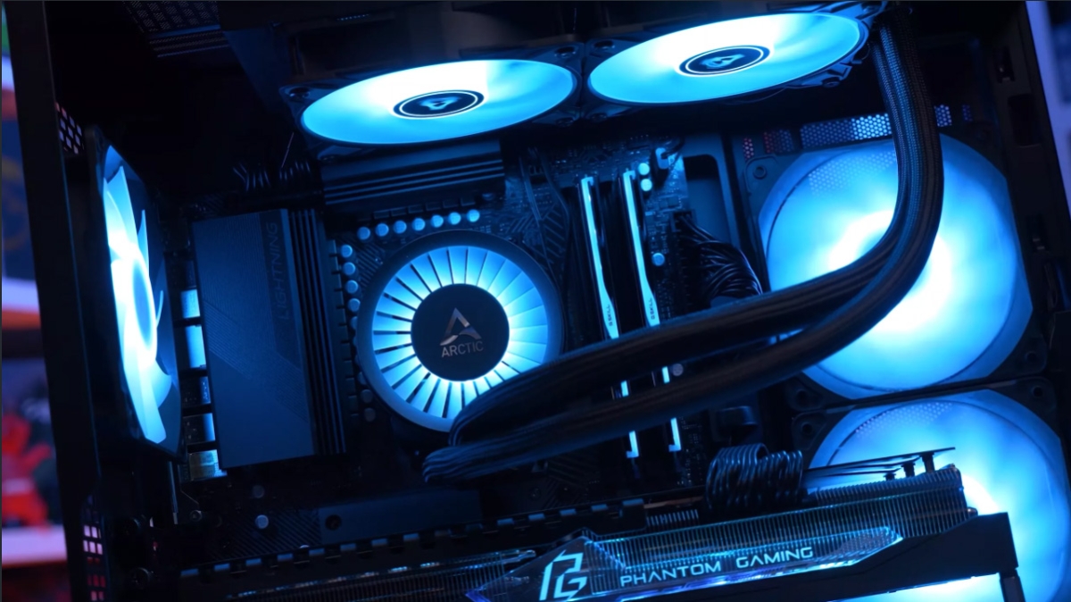 Máy tính cần bao nhiêu RAM để chơi game mượt vào năm 2026