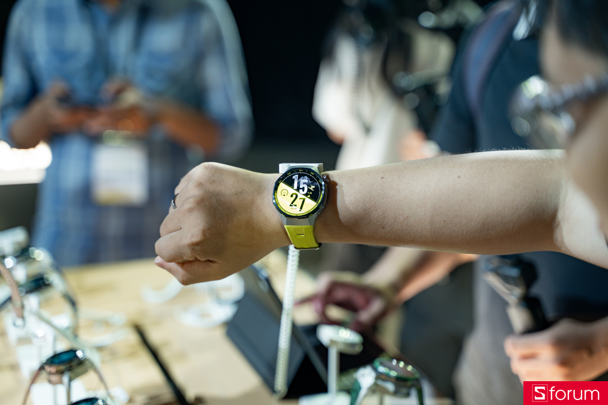 Các smartwatch mới của Huawei có thiết kế bắt mắt