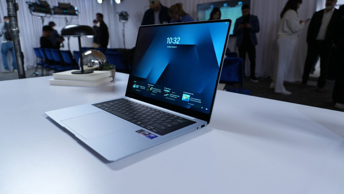 Các máy tính xách tay mới của Samsung có hiệu suất ấn tượng