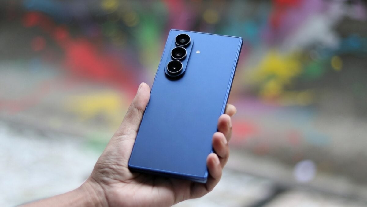 Galaxy Z Fold8 Ultra lộ nâng cấp khủng: Pin lớn hơn, sạc nhanh hơn nhưng vẫn mỏng, nhẹ Galaxy Z Fold8 Ultra lộ nâng cấp khủng: Pin lớn hơn, sạc nhanh hơn nhưng vẫn mỏng, nhẹ