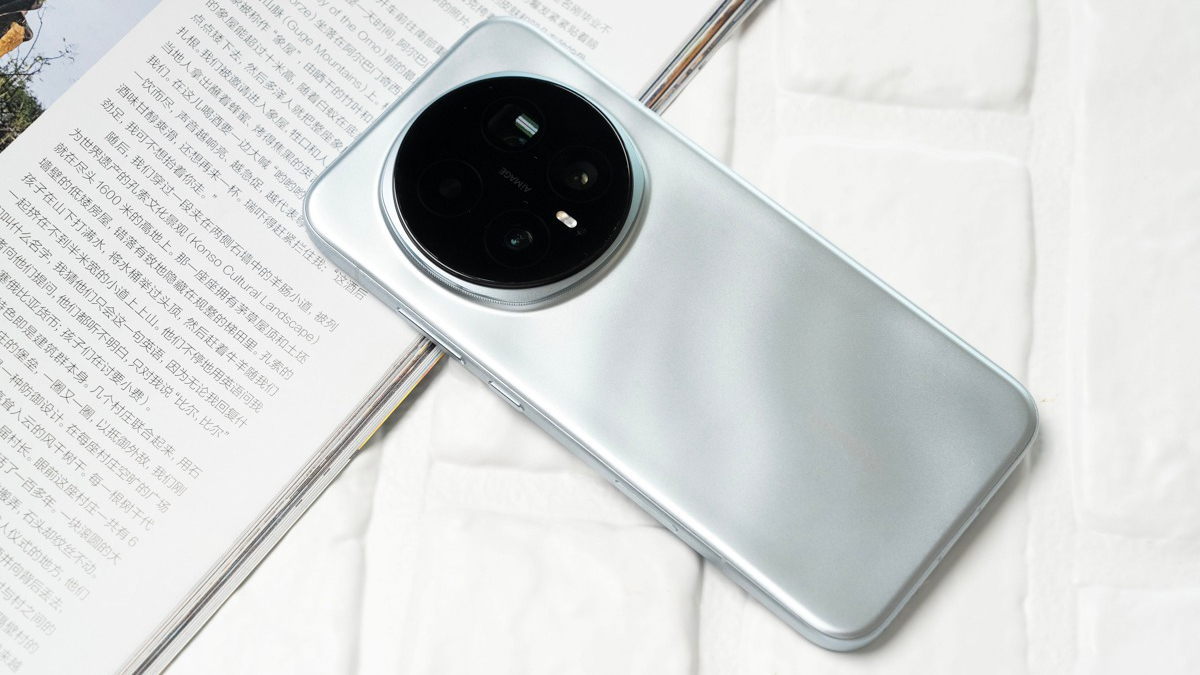 HONOR Magic8 Pro Air lộ thông tin: Thiết kế siêu mỏng, chip Dimensity 9500 và pin 5500 mAh HONOR Magic8 Pro Air lộ thông tin: Thiết kế siêu mỏng, chip Dimensity 9500 và pin 5500 mAh