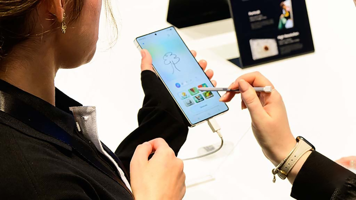 Bút S Pen trên Galaxy S26 Ultra liệu có được Samsung mang Bluetooth trở lại?