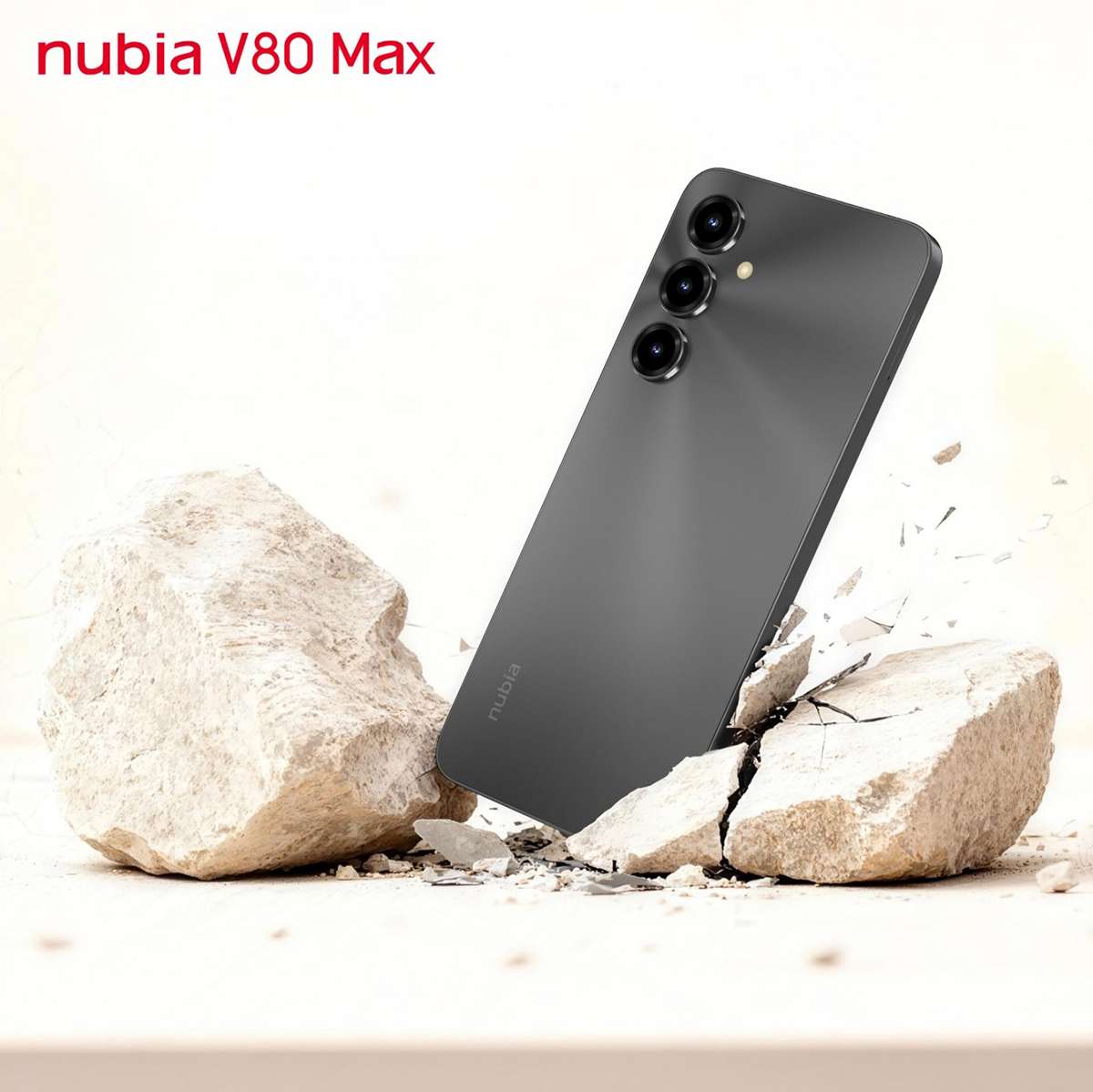 nubia V80 Max có pin khủng