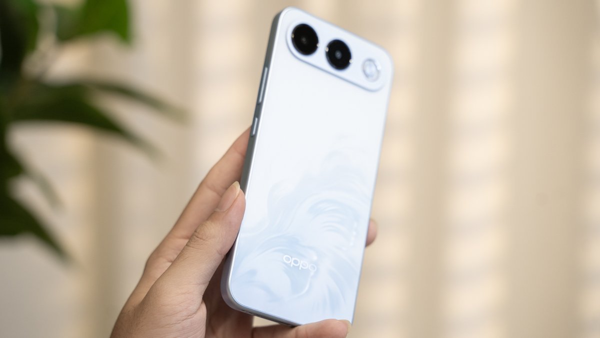OPPO A7 Pro thách thức 38 loại chất lỏng, mưa bão với độ bền IP69K