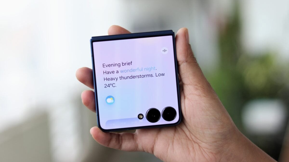 Galaxy Z Flip7 có màn hình phụ lớn hơn, viền siêu mỏng