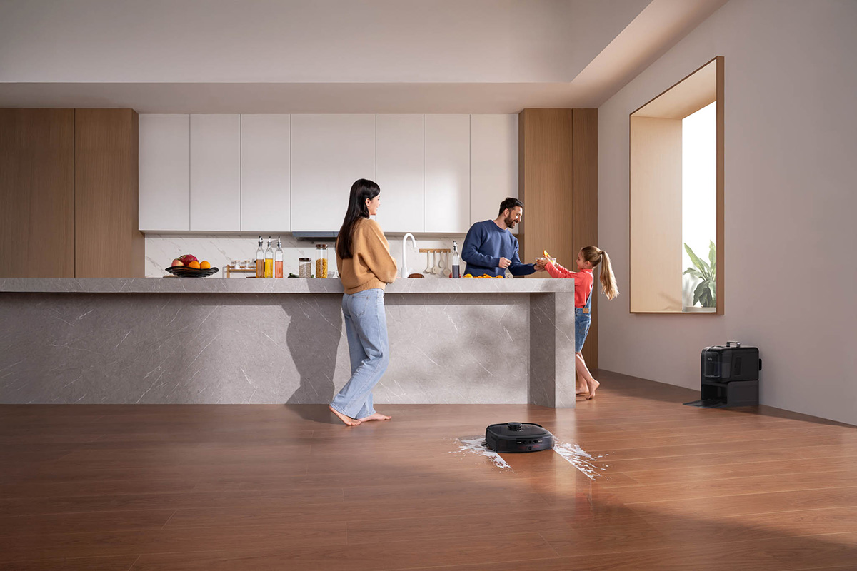 Đây là robot đầu tiên trên thế giới tích hợp máy hút cầm tay FlexiOne