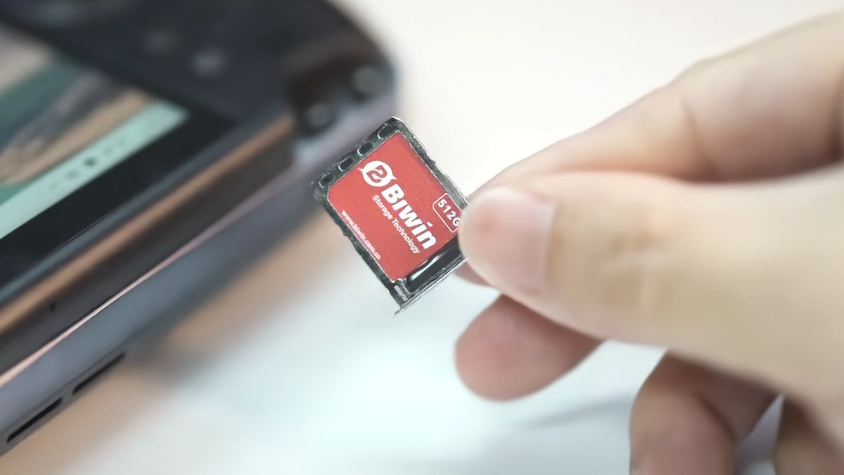 SSD mini sắp ra mắt: Chỉ to bằng SIM điện thoại, tốc độ siêu nhanh, tiềm năng lớn cho nhiều thiết bị