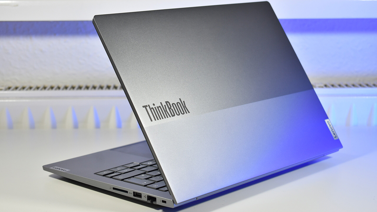 Đánh giá Lenovo ThinkBook 14 Gen 8 IAL: Lựa chọn tốt cho dân văn phòng?