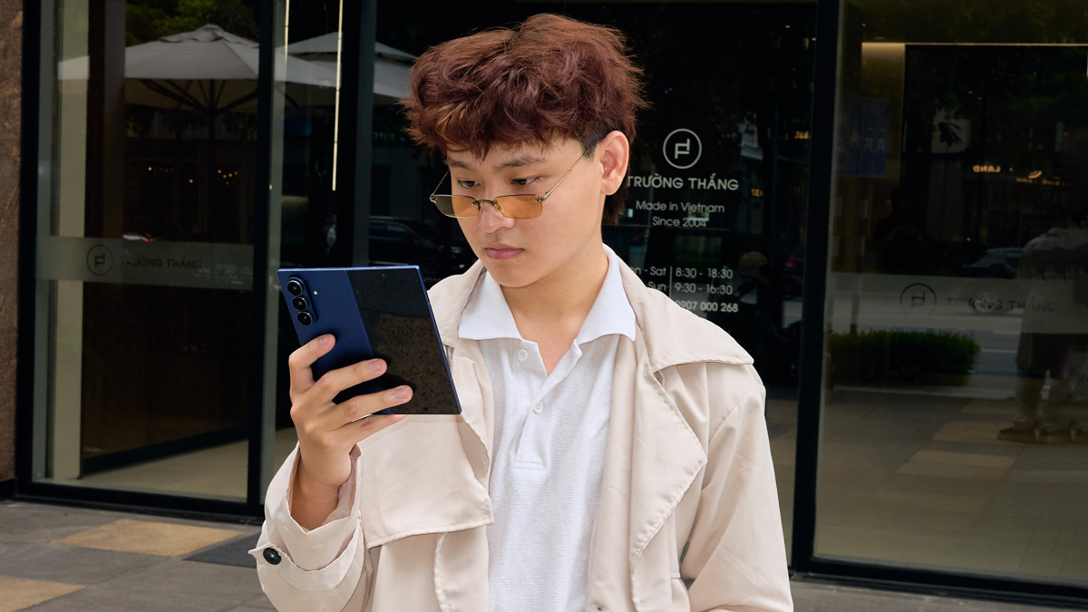 Samsung Galaxy Z Fold7: Gập mở khoảnh khắc đa nhiệm khẳng định vị thế đứng đầu