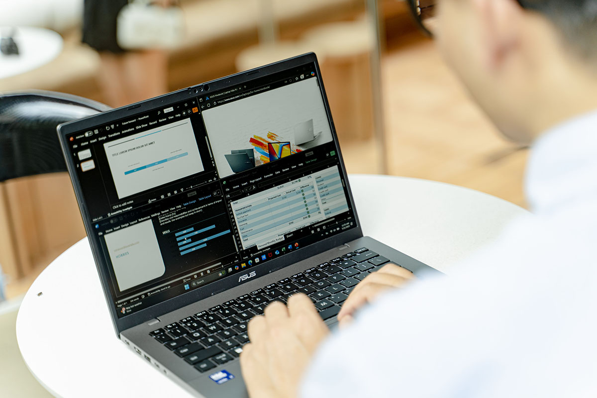 Màn hình của Vivobook S14 có chất lượng hiển thị tuyệt vời