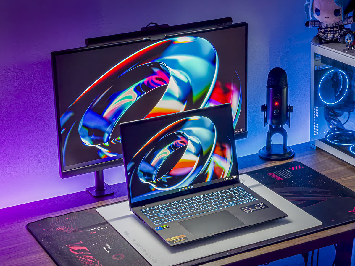 ASUS Gaming V16 có pin ấn tượng