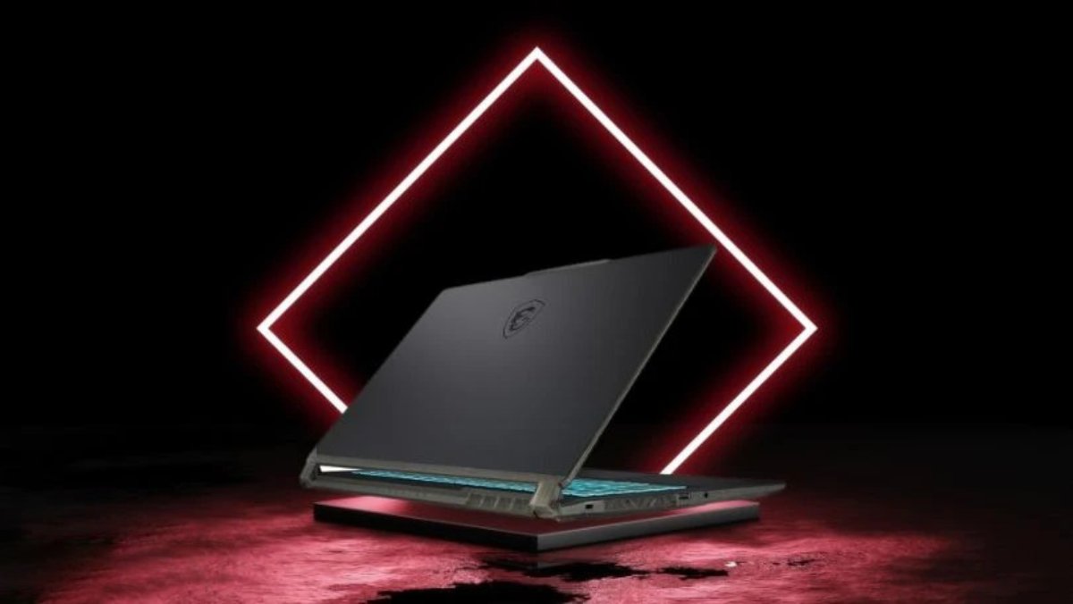 MSI Cyborg 15 A12UCX-618VN là deal hot flash sale laptop 14/8
