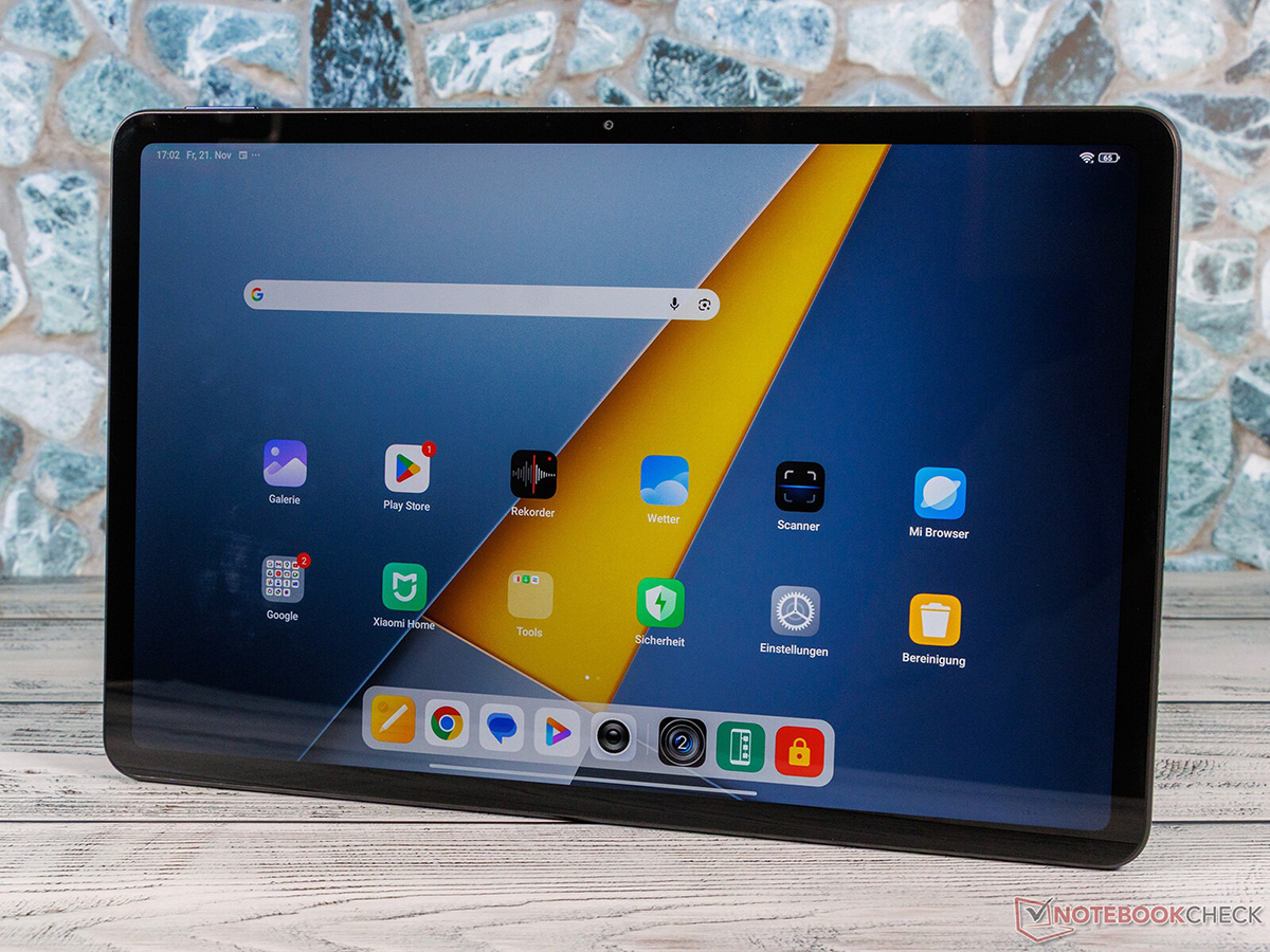 POCO Pad M1 ra mắt