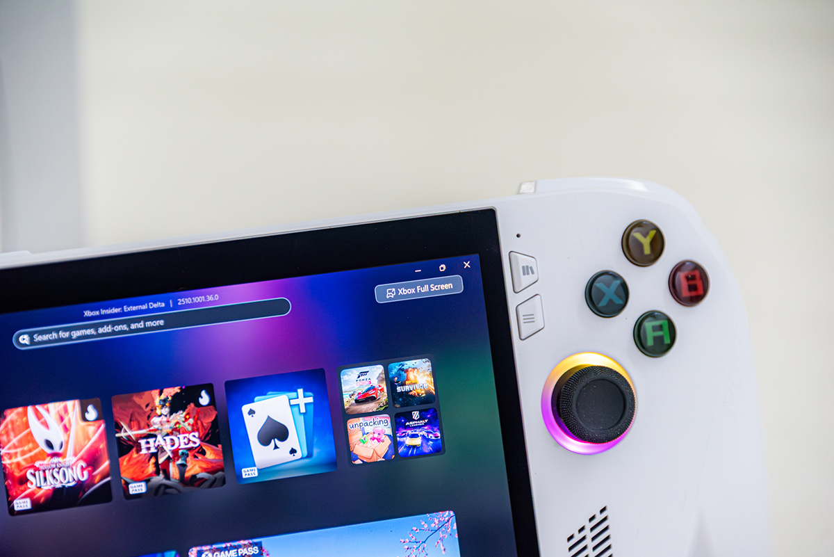 ASUS ROG chính thức ra mắt ROG Xbox Ally và ROG Xbox Ally X với màn hình chất lượng