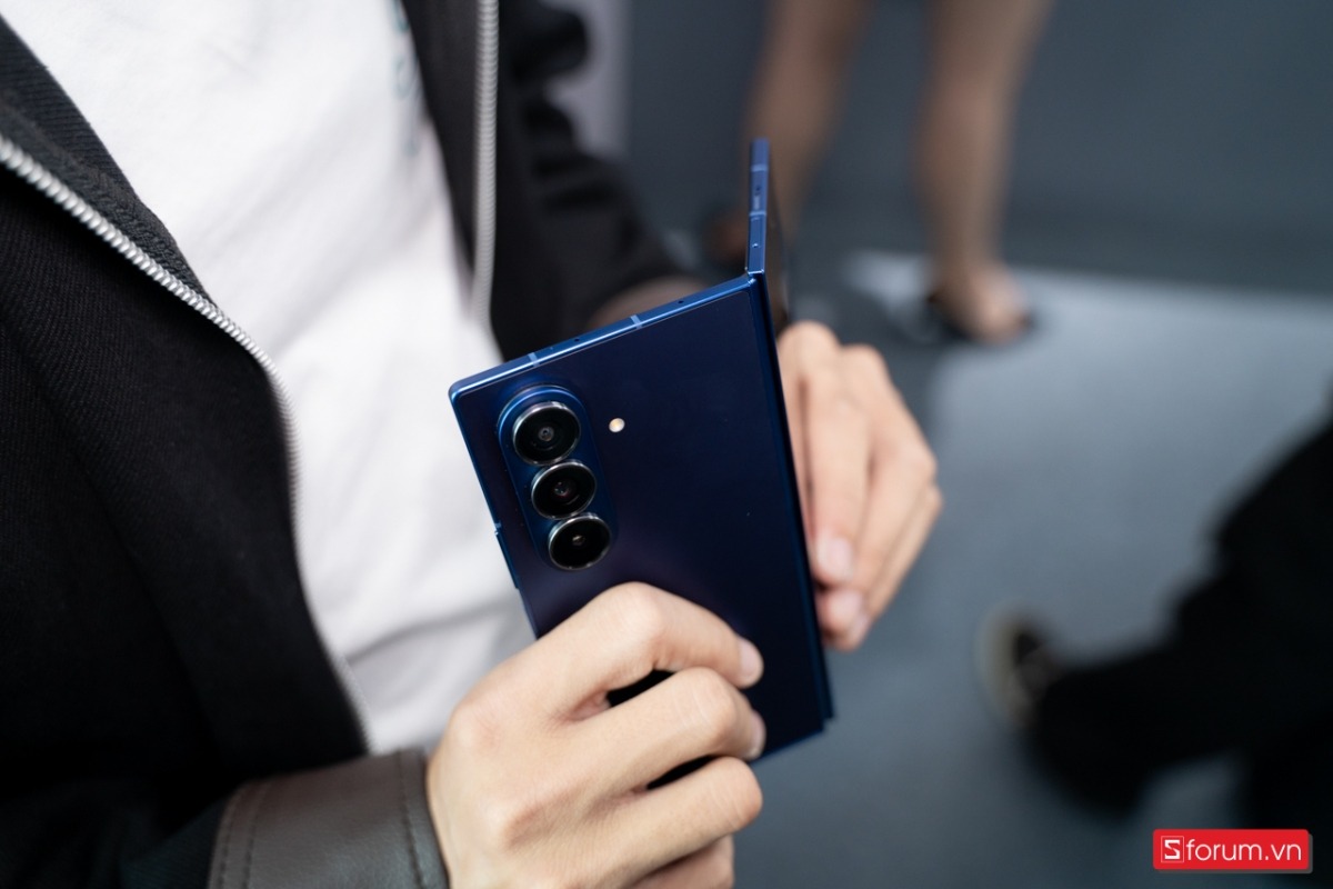 So sánh HONOR Magic V5 vs Samsung Galaxy Z Fold 7 để xem điện thoại nào đáng mua hơn
