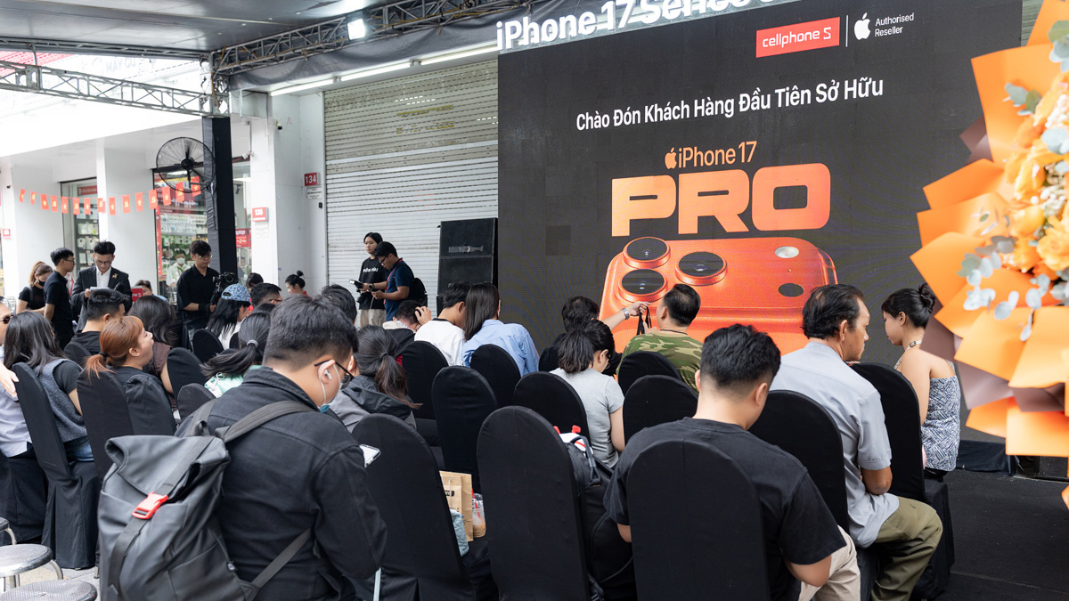 Rộn ràng không khí mở bán iPhone 17 và iPhone Air tại CellphoneS