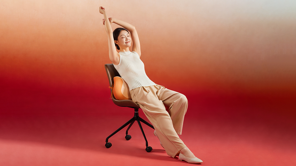 Gối massage đa năng Back 2F sẽ giúp bạn có những giây phút thư giãn tuyệt vời