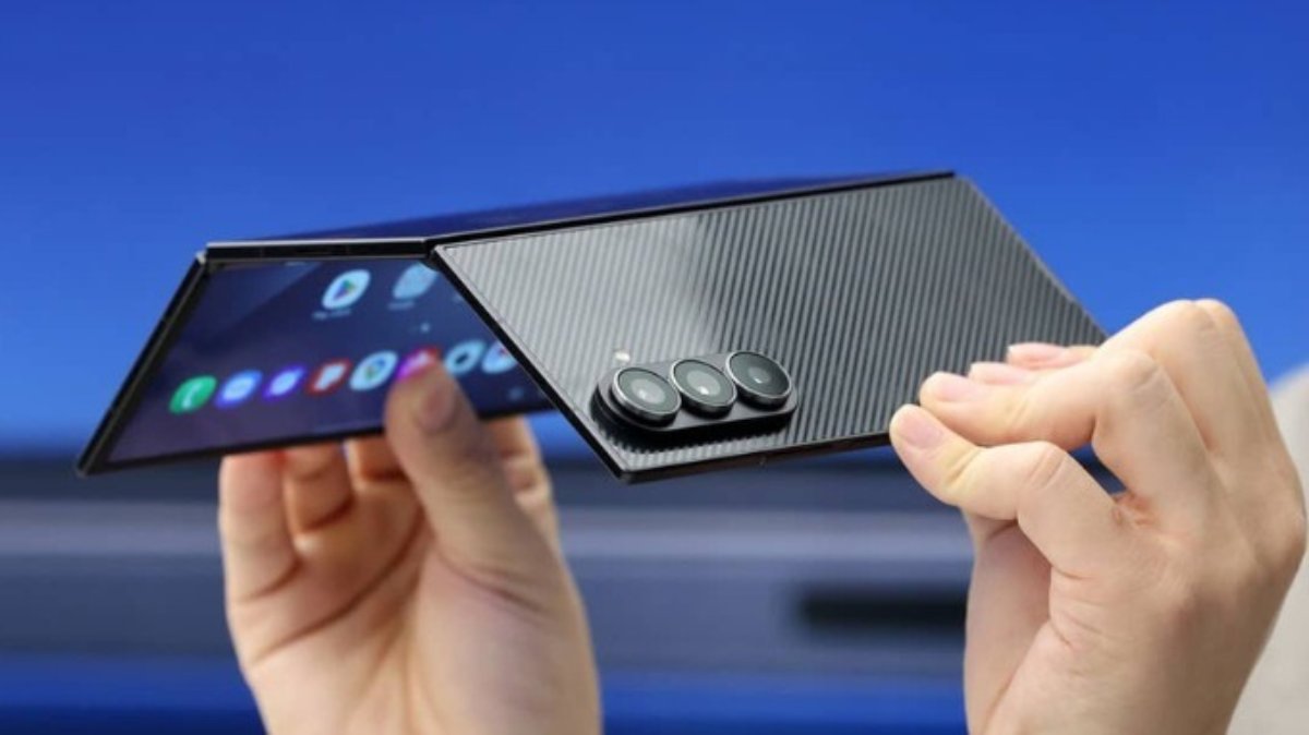 Mời tải xuống loạt hình nền tuyệt đẹp của smartphone gập ba Galaxy Z TriFold Mời tải xuống loạt hình nền tuyệt đẹp của smartphone gập ba Galaxy Z TriFold