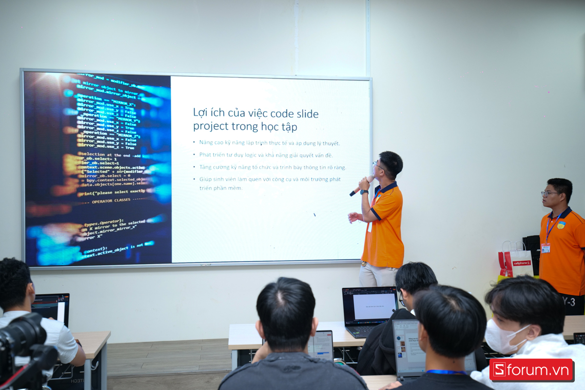 Hình ảnh tại S-Camp 2025: hoạt động và trải nghiệm workshop