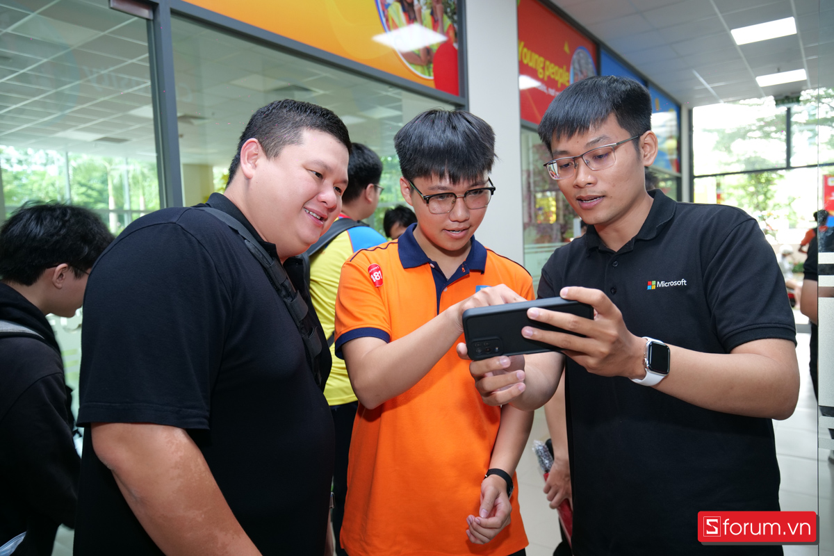 Hình ảnh tại S-Camp 2025: hoạt động và trải nghiệm workshop