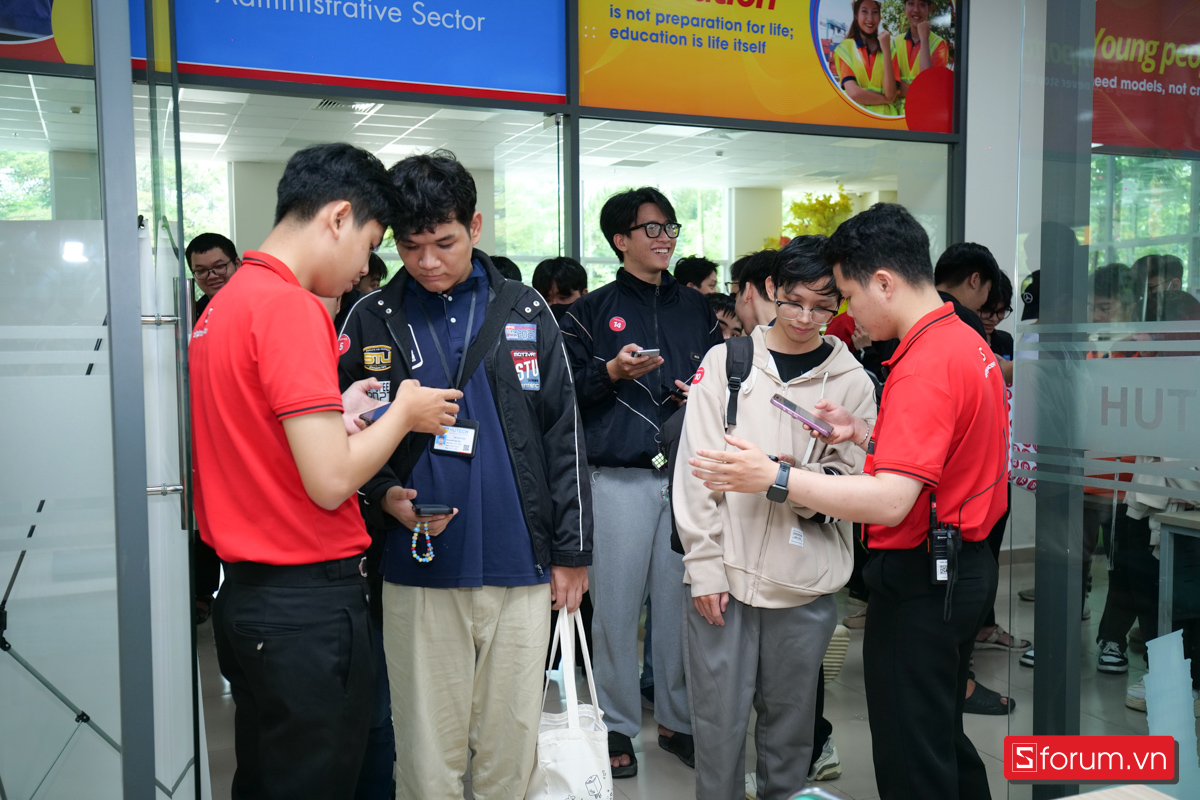 Hình ảnh tại S-Camp 2025: hoạt động và trải nghiệm workshop