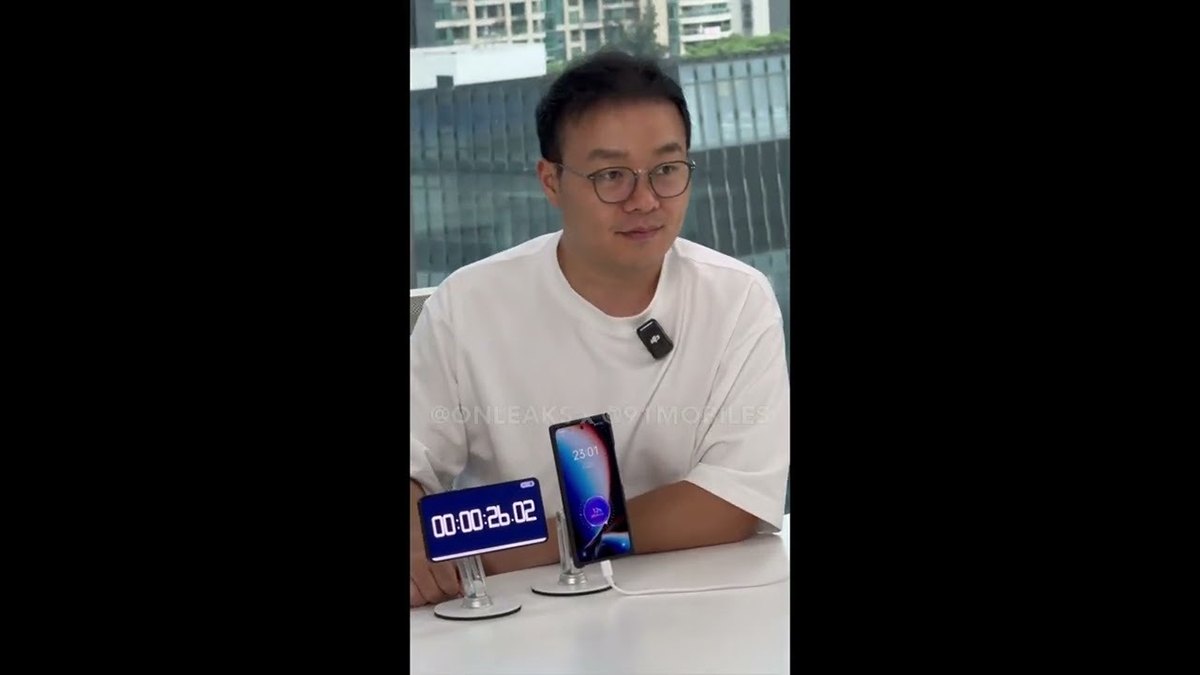 Video trình diễn công nghệ sạc nhanh 300W của realme: 35 giây đạt 17% pin Video trình diễn công nghệ sạc nhanh 300W của realme: 35 giây đạt 17% pin