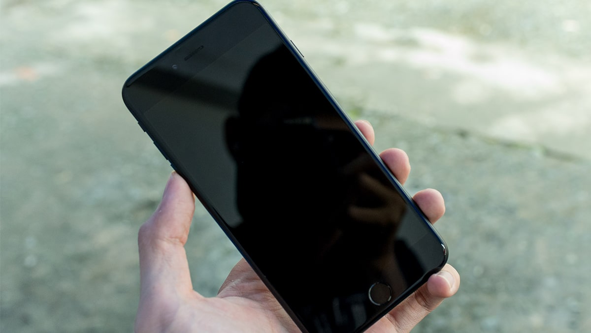 Cách khắc phục iPhone vẫn chạy nhưng không lên màn hình