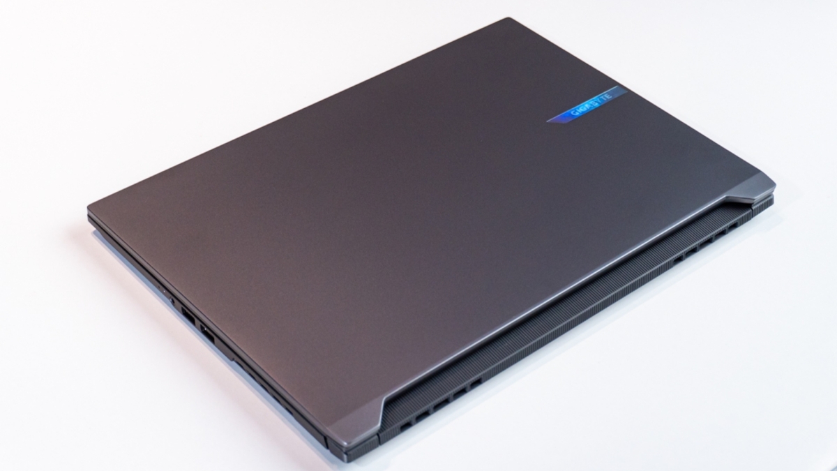 Sáng xách đi làm, tối cày rank: 3 laptop gaming AMD mỏng nhẹ chuẩn gu dân công sở 2026