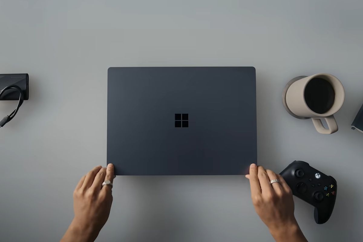 Surface Laptop Ultra sắp ra mắt có gì hot?