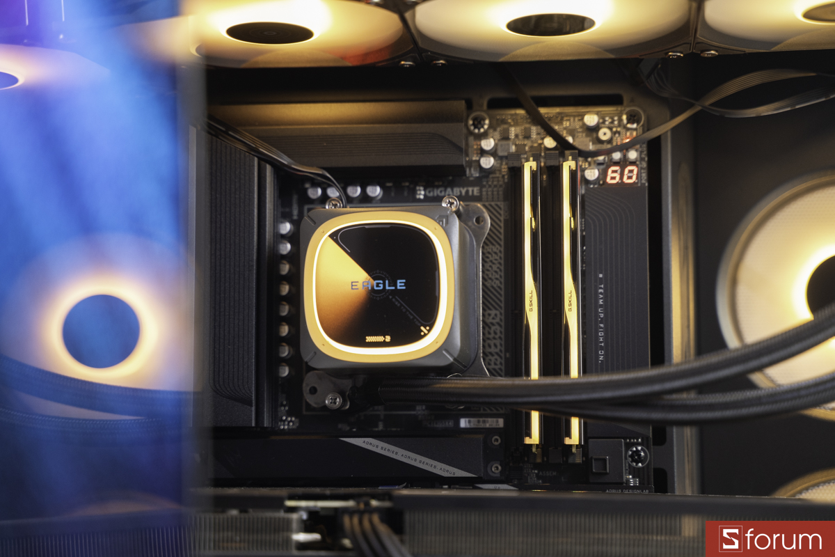 RAM G.Skill Trident Z5 NEO RGB 32GB nổi bật giữa khoang kính