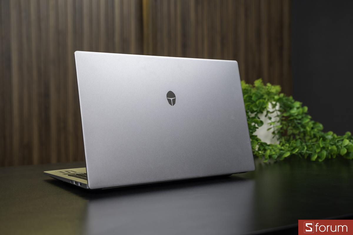 Mặt lưng Thunderobot T-Book 15N