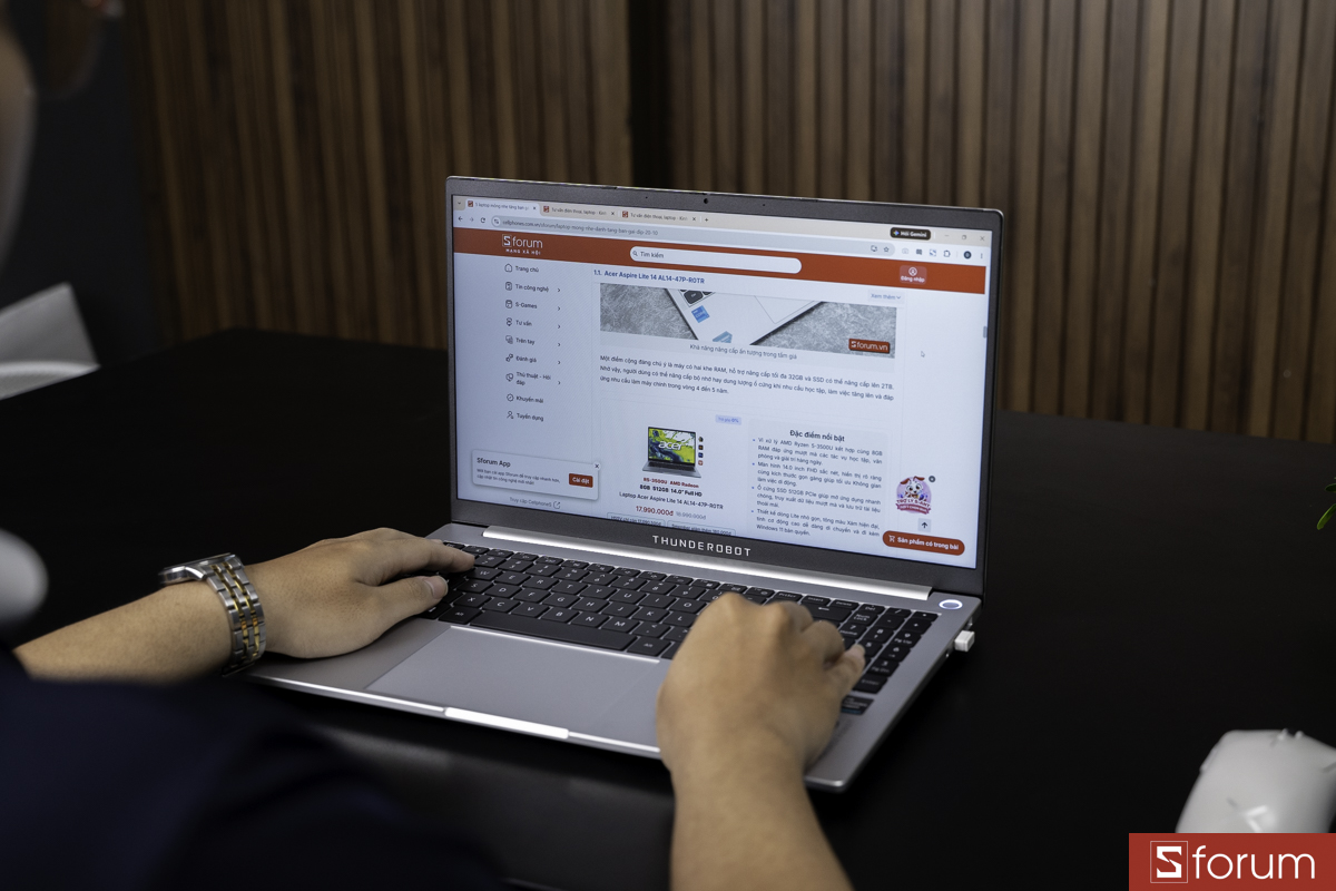 Lướt web và giải trí trên Thunderobot T-Book 15N