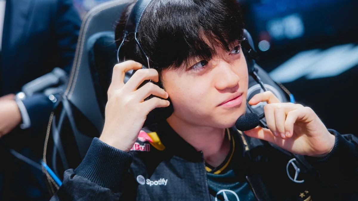 LMHT: Màn trình diễn "IQ 200" của Keria khiến fan ngã mũ thán phục LMHT: Màn trình diễn "IQ 200" của Keria khiến fan ngã mũ thán phục