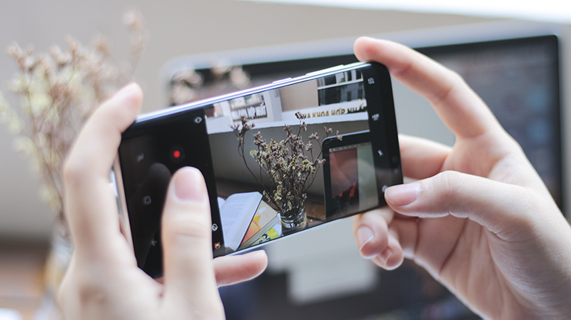 Khẩu độ F/1.5 và F/2.4 khác nhau thế nào? Camera khẩu độ kép trên Galaxy S9 có gì đặc biệt?