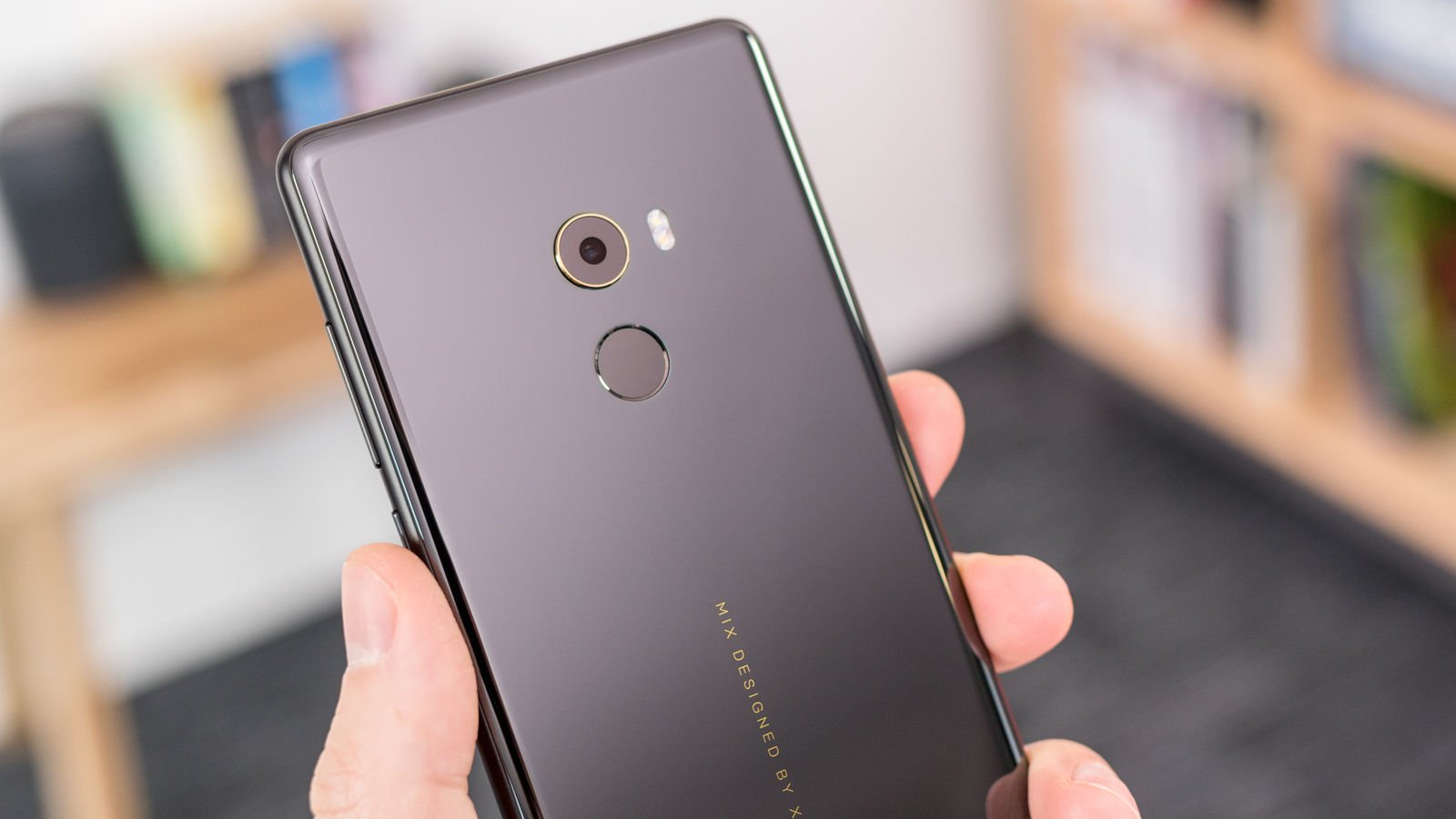 Xiaomi Mi Mix 2S sẽ được trang bị vi xử lý Snapdragon 845 của Qualcomm, ra mắt vào ngày 27/3 sắp tới