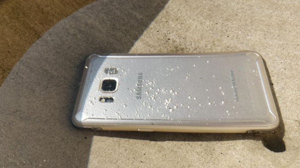 Rò rỉ Samsung Galaxy S9 Active với pin 4000mAh, chip Snapdragon 845
