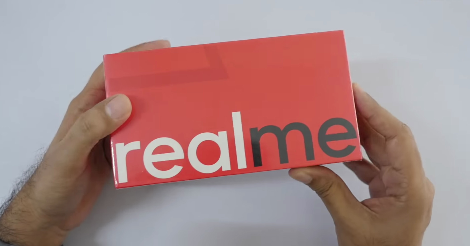 Mở hộp OPPO Realme 1: Helio P60, màn hình 18:9, camera AI, giá từ 3 triệu đồng