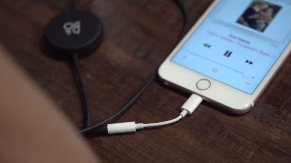iPhone 2018 sẽ không được tặng kèm adapter Lightning sang 3.5mm