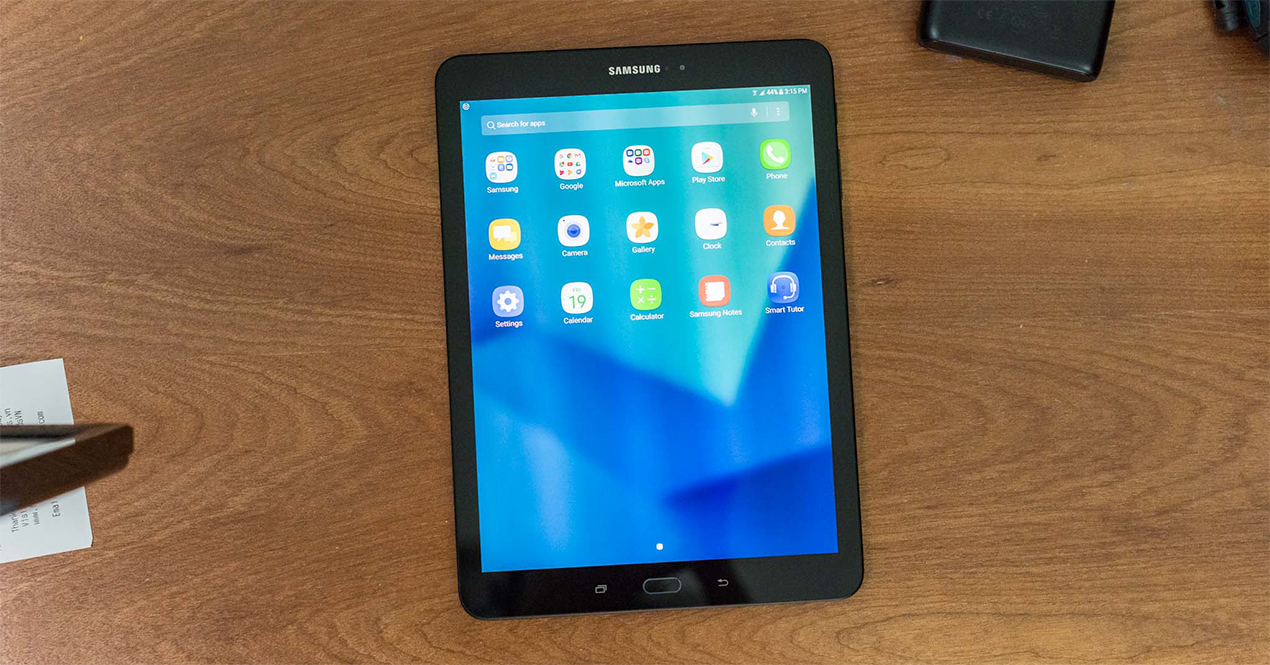 Samsung Galaxy Tab S4 sẽ có màn hình 10.5 inch tỉ lệ 16:10, cảm biến quét mống mắt, phím điều hướng ảo