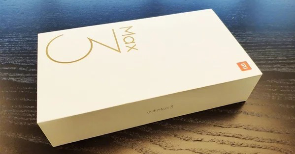 CEO Xiaomi khoe hộp đựng Mi Max 3, sẽ ra mắt trong thời gian tới