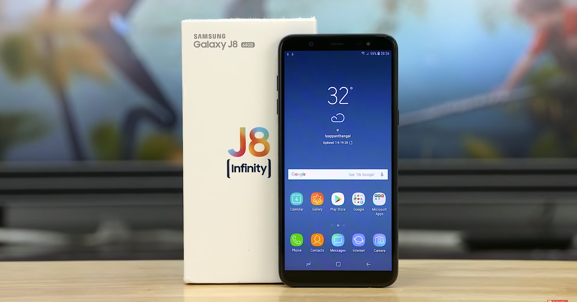 Trên tay Samsung Galaxy J8: Màn hình tràn viền, nhiều màu sắc, camera kép xóa phông