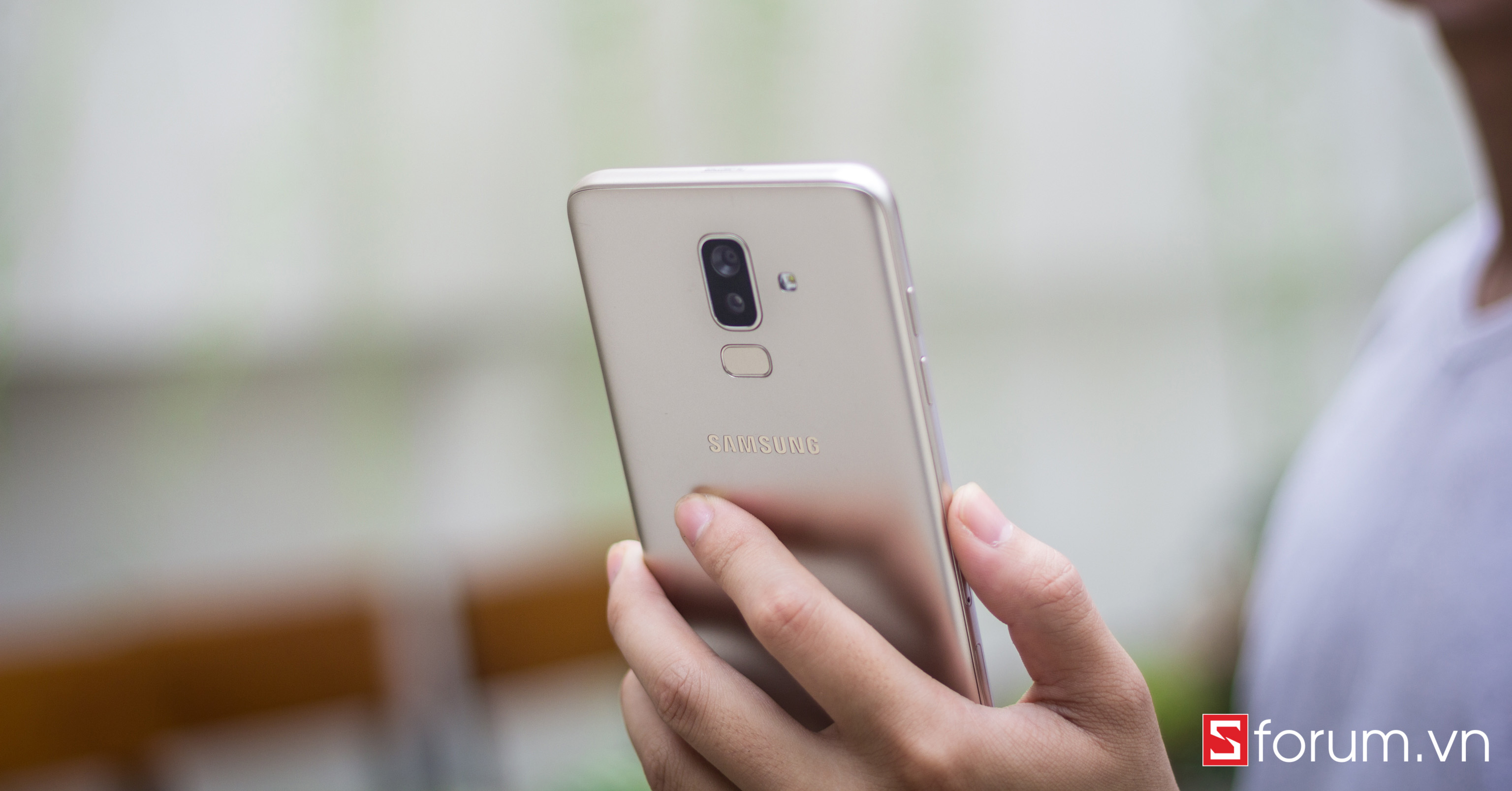 Tại sao Galaxy J8 lại trở thành điện thoại quốc dân?