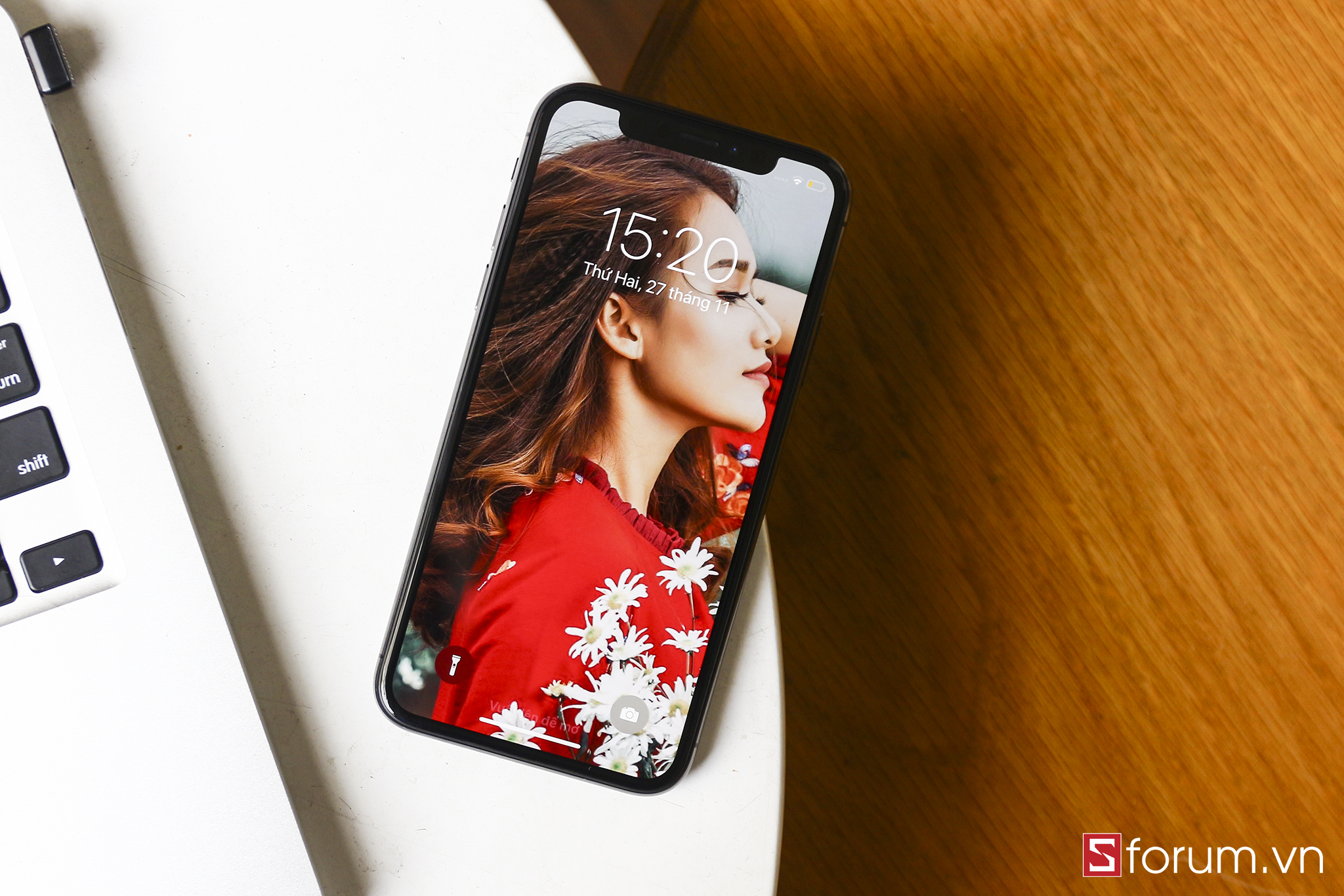 Thời điểm thích hợp để sắm iPhone X giá tốt!