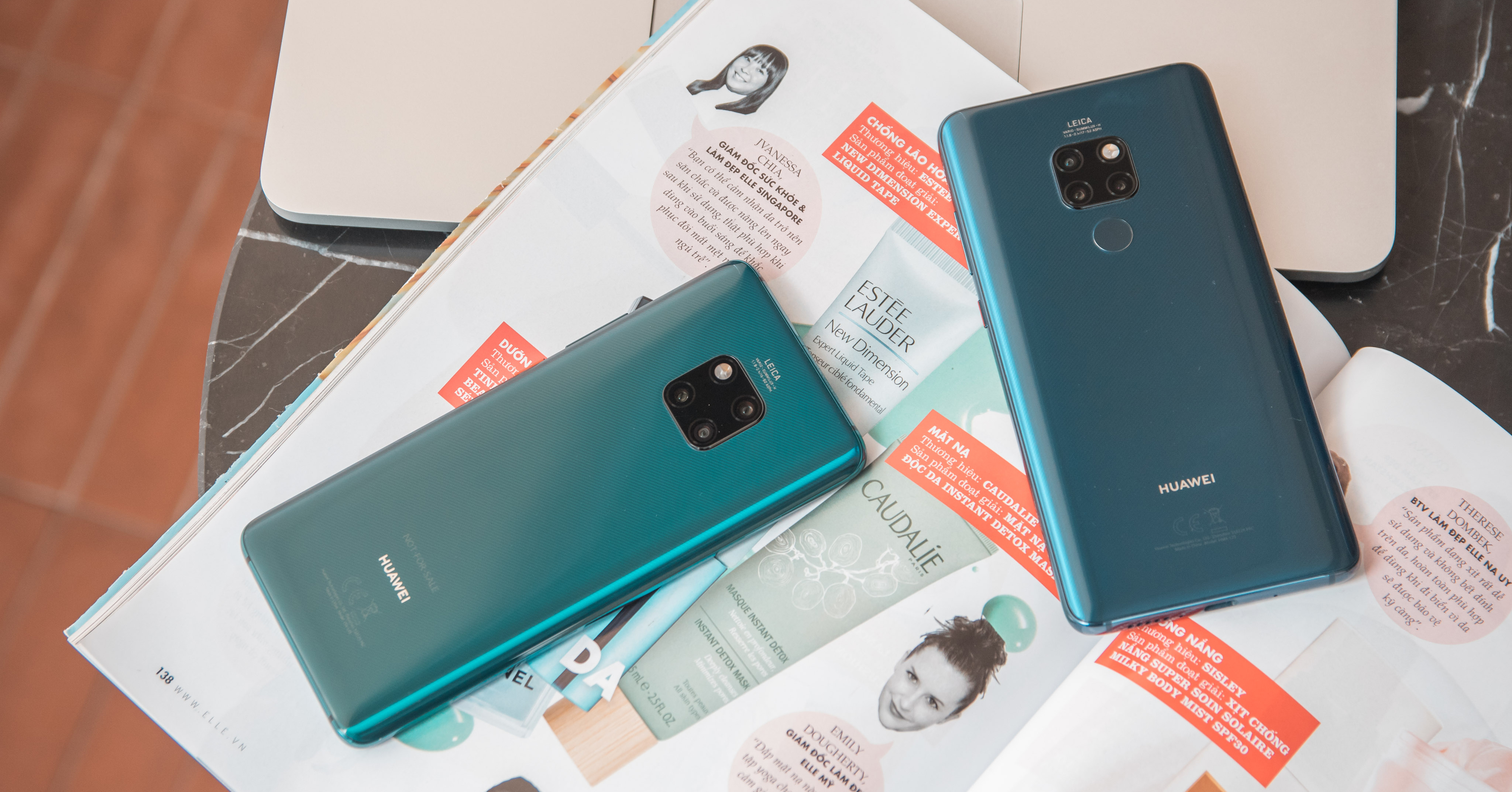 Mở hộp Huawei Mate 20 Pro chính hãng phiên bản xanh lục bảo tuyệt đẹp