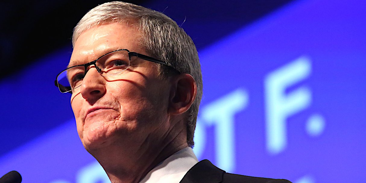 CEO Tim Cook: Không có chuyện Trung Quốc theo dõi Apple, Bloomberg đưa tin "100% sai sự thật"