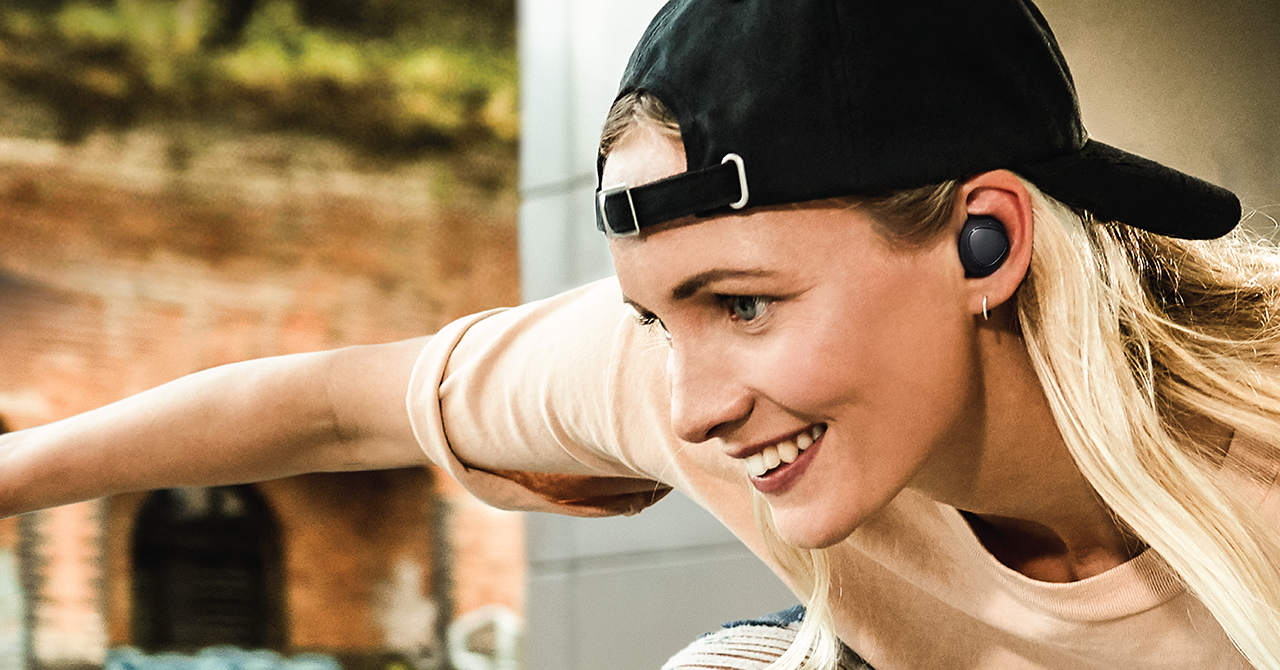 Samsung ra mắt tai nghe không dây Gear IconX (2018) tại VN, giá 4.99 triệu đồng
