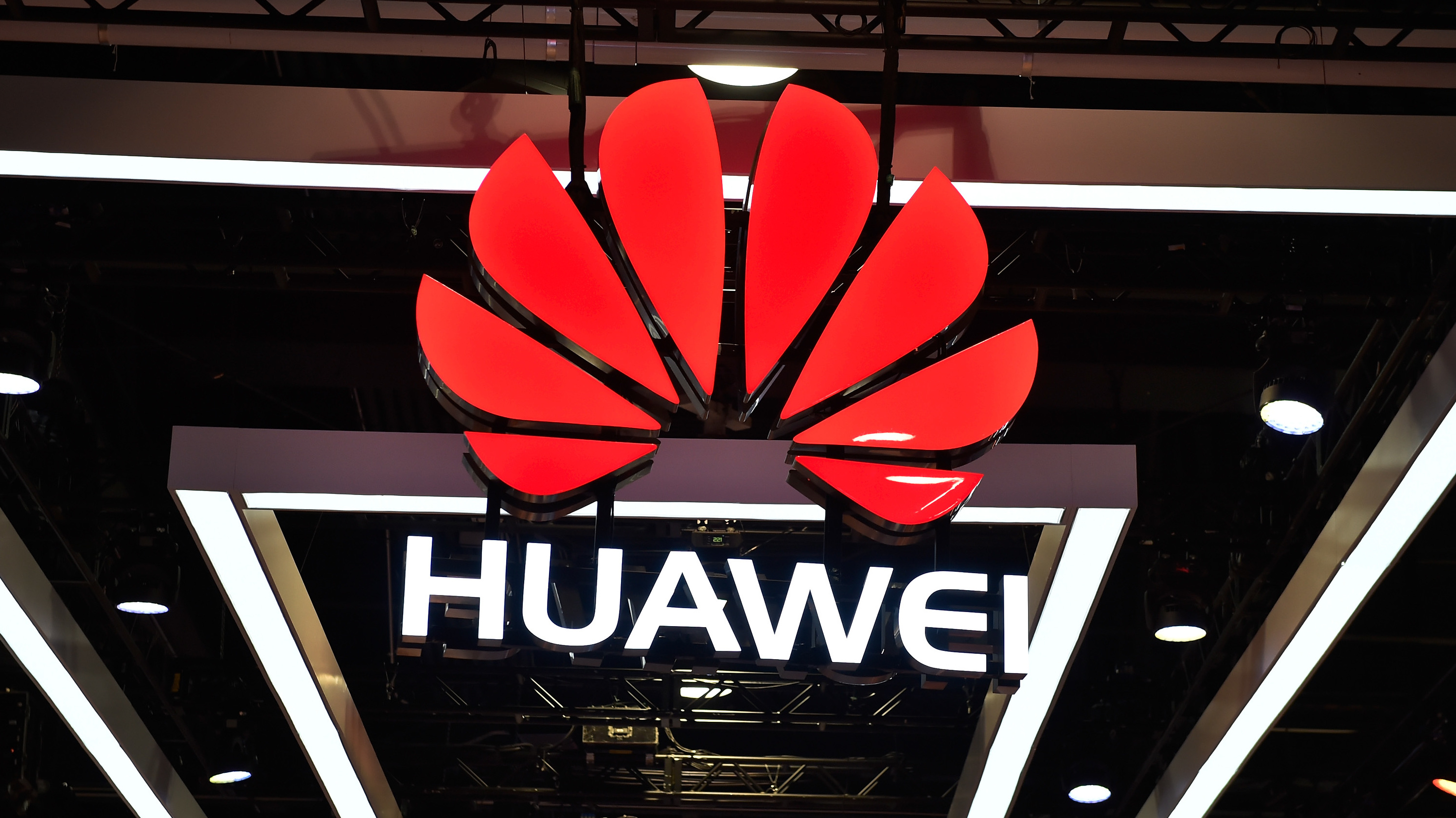 Huawei sẵn sàng chi 2 tỷ USD để chứng minh rằng mình không liên quan tới hoạt động gián điệp