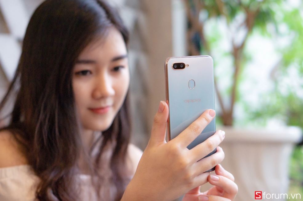 Oppo F11 Pro sắp ra mắt, sẽ trang bị camera zoom quang học đến 10X?