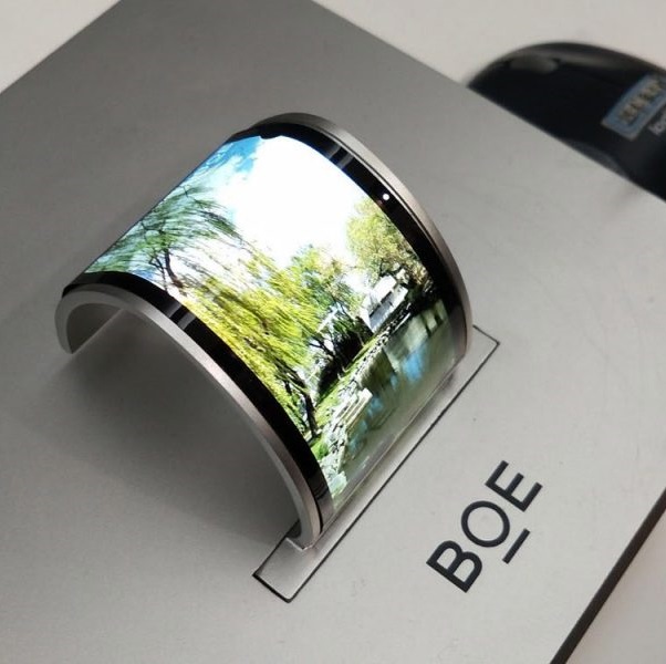 BOE vượt mặt LG, sắp đuổi kịp cả Samsung trên thị trường sản xuất màn hình OLED