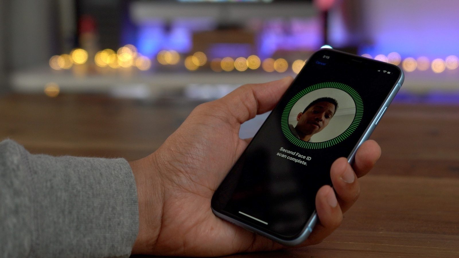 Công nghệ Face ID mới sẽ giúp iPhone quét được cả tĩnh mạch trên khuôn mặt